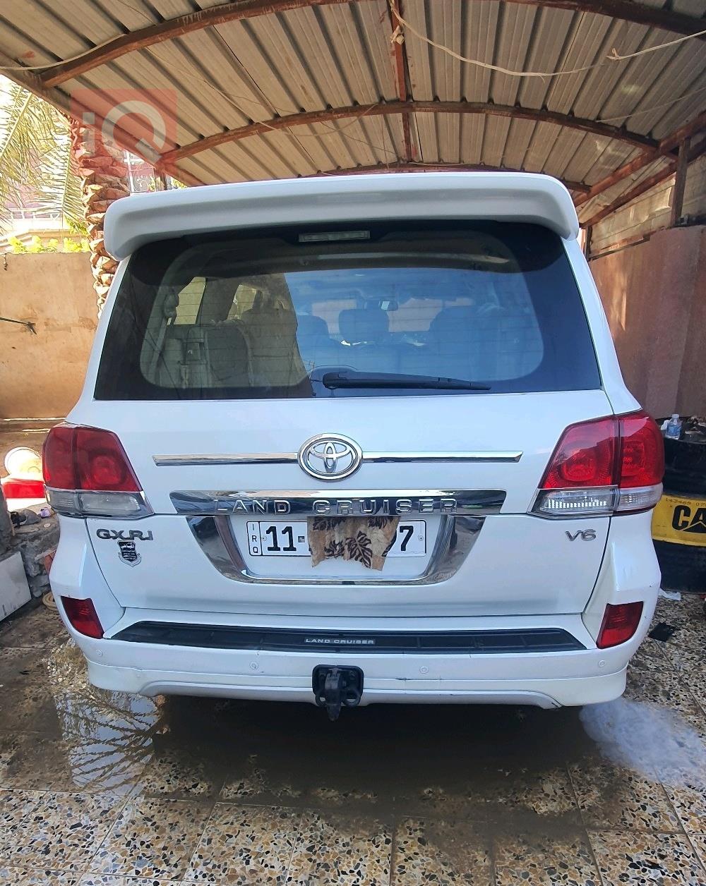 تۆیۆتا لاند کروزەر